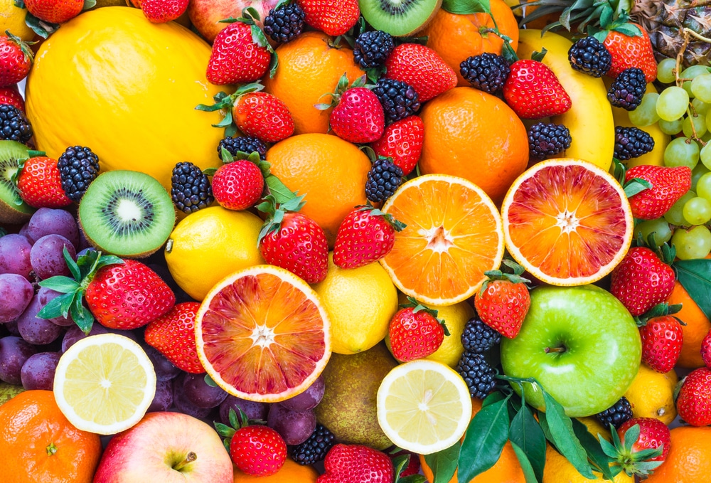 Foto com diversas frutas cítricas